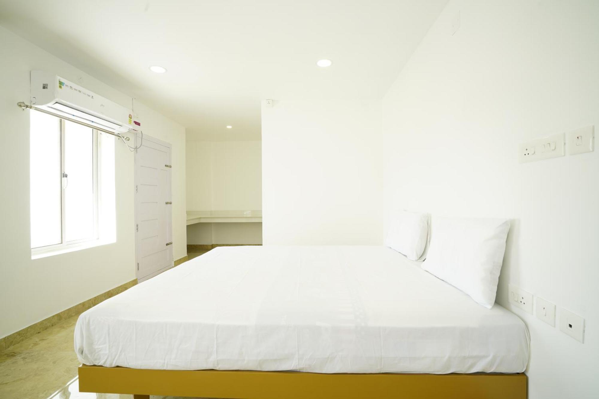 Quilon Residency Kundara Hotel Perumanseri Екстериор снимка