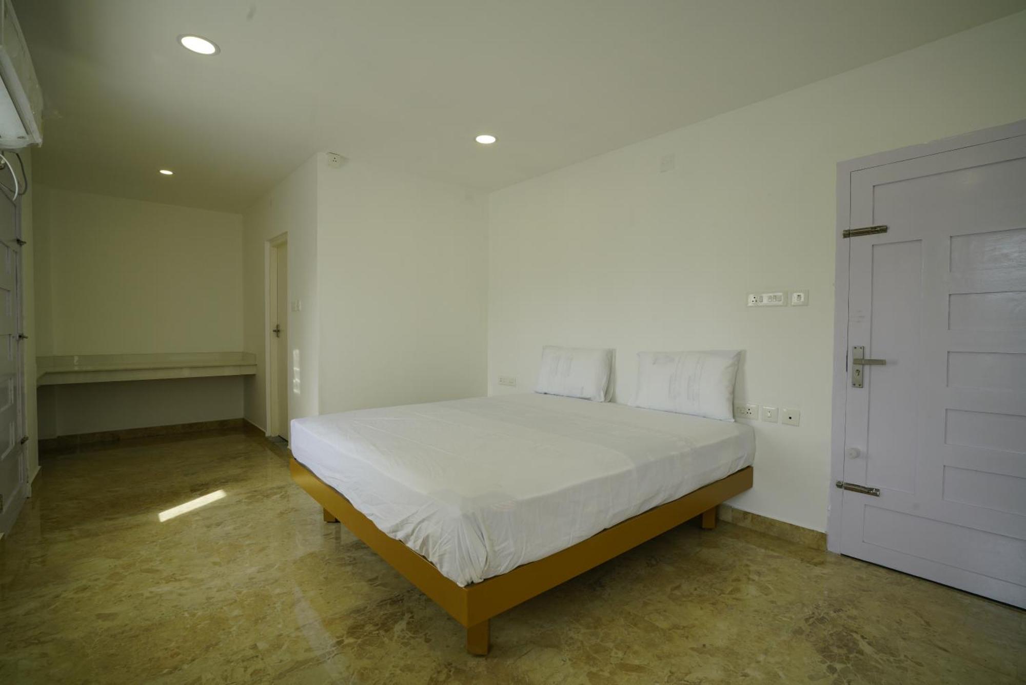 Quilon Residency Kundara Hotel Perumanseri Екстериор снимка